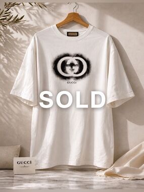SOLD.  Gucci GG Spray Logo T-Shirt White XXXL Unisex Made in Italy Oversized